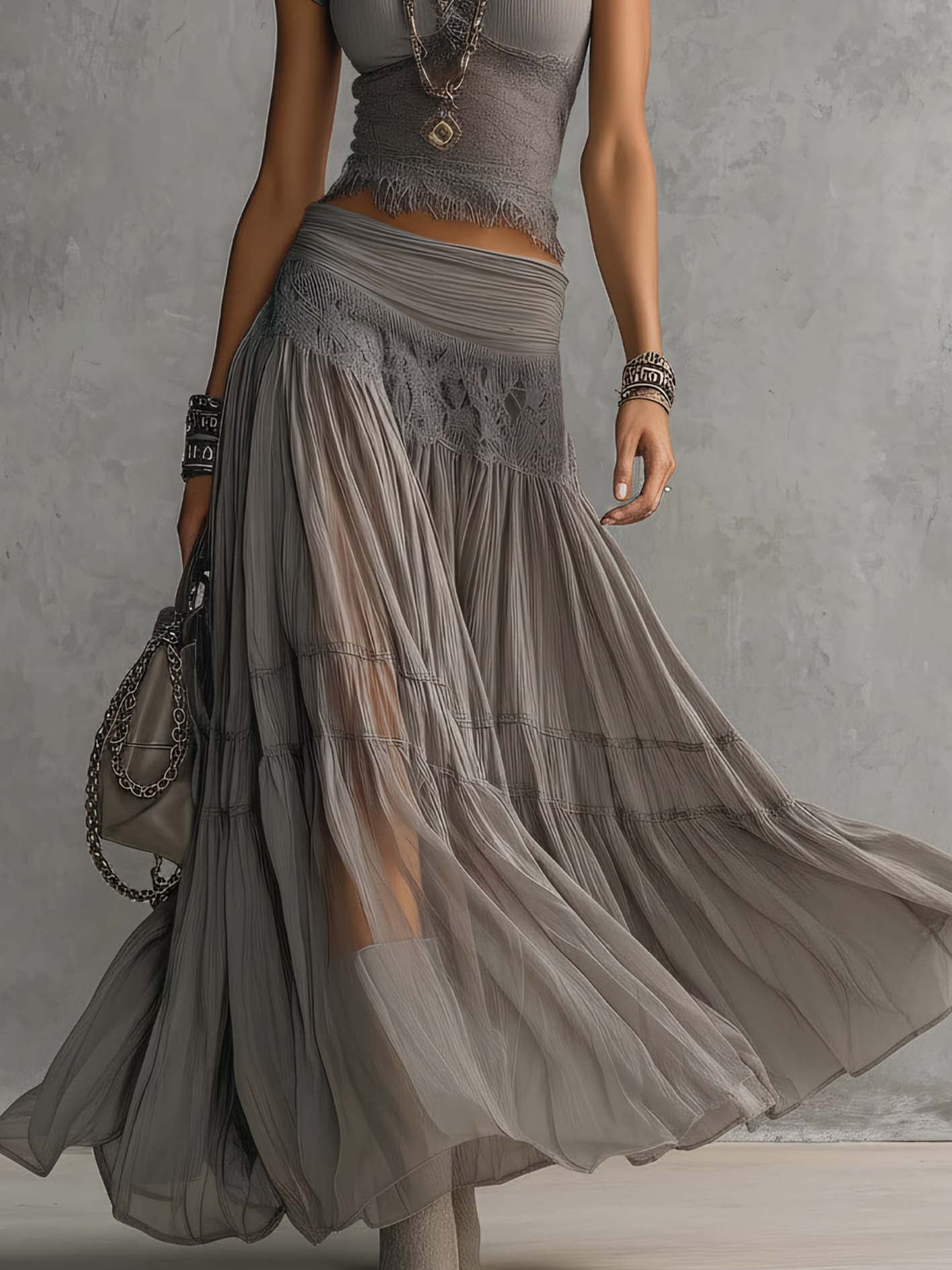 Alba™ | Gray set with lace top and long pleated skirt
