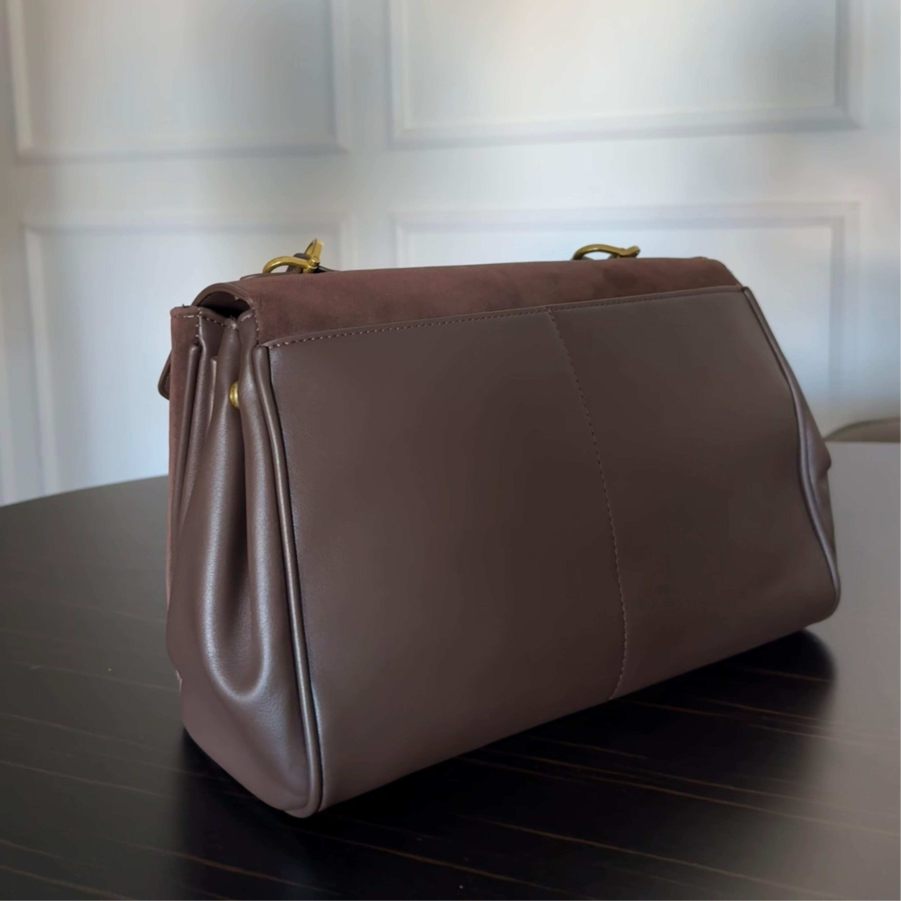ARIA | Genuine Leather Handbag — Luxury You Can Touch