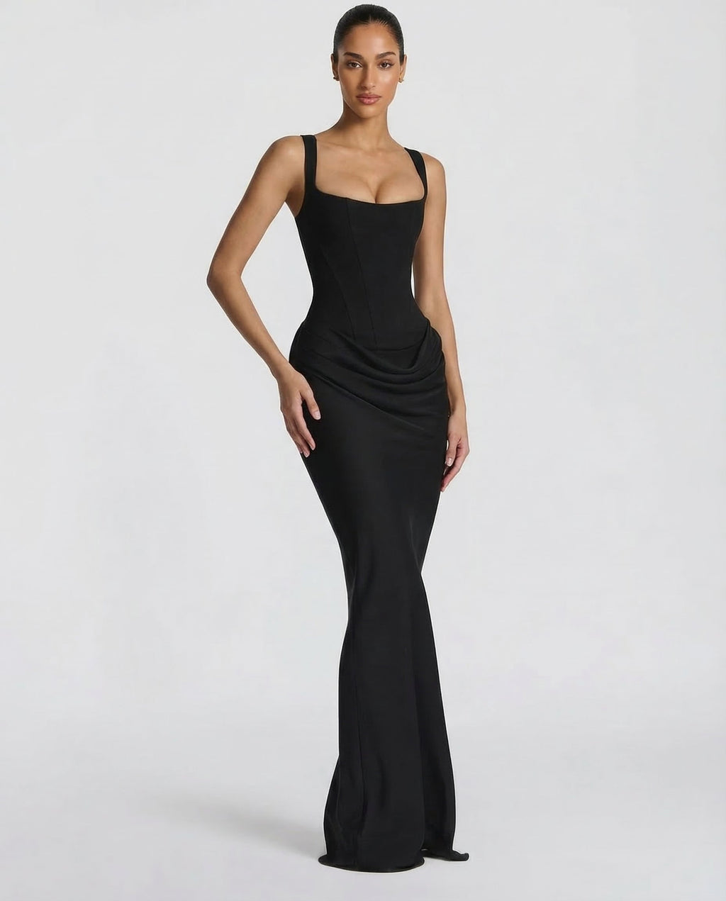 AMARA | Maxi Hourglass — The Silhouette that Stops You in Your Tracks