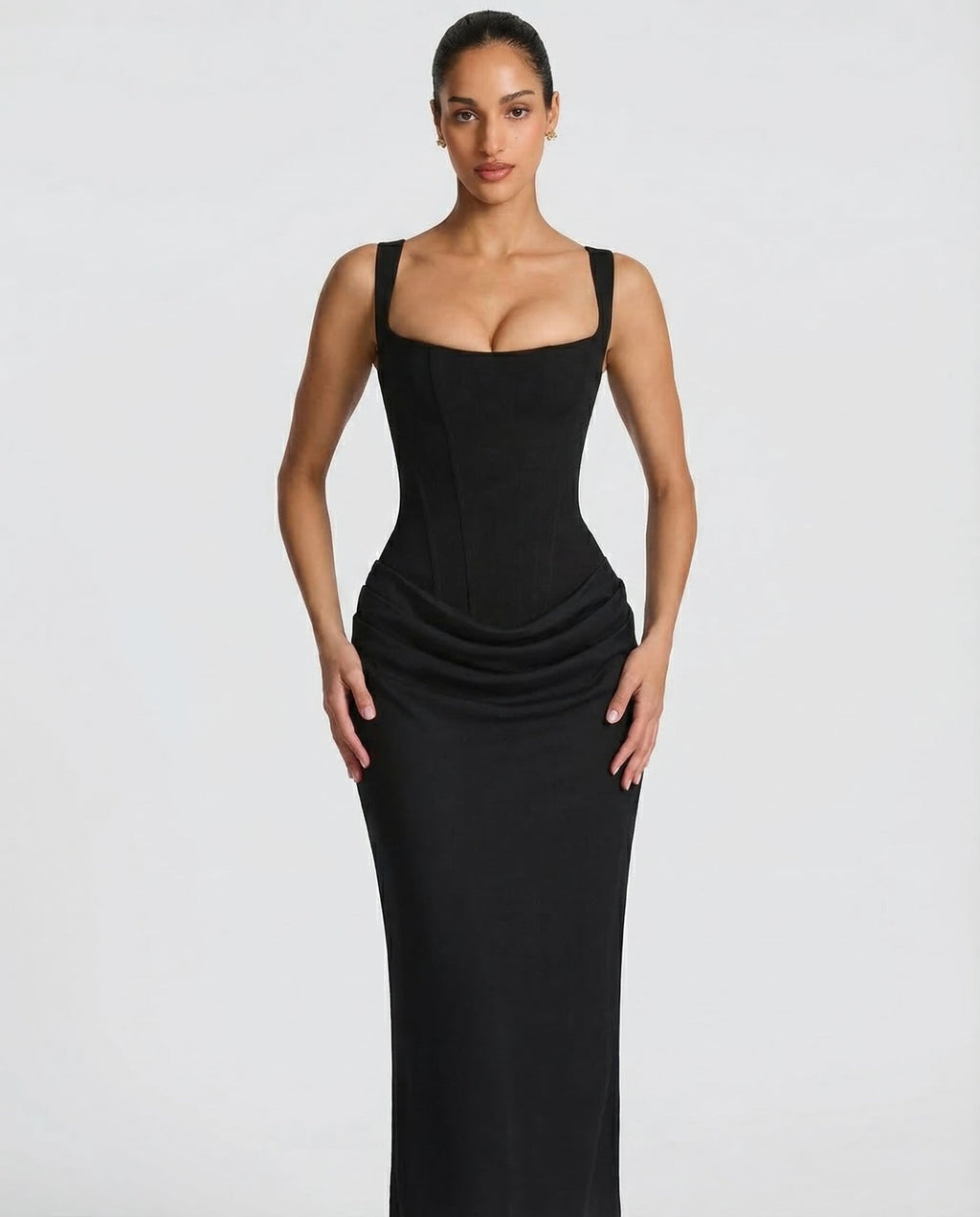 AMARA | Maxi Hourglass — The Silhouette that Stops You in Your Tracks