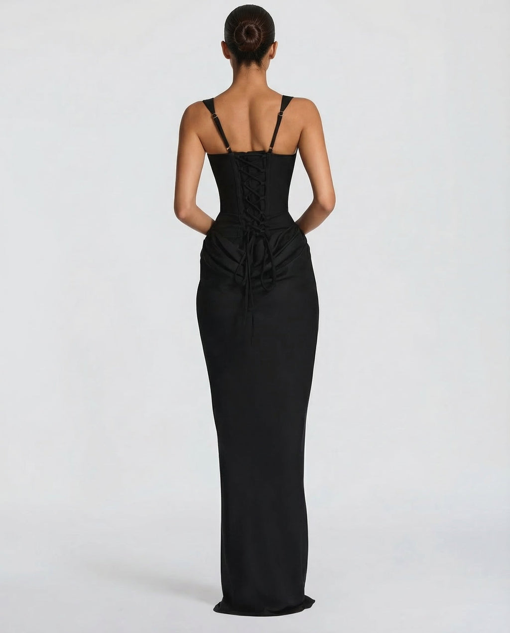 AMARA | Maxi Hourglass — The Silhouette that Stops You in Your Tracks