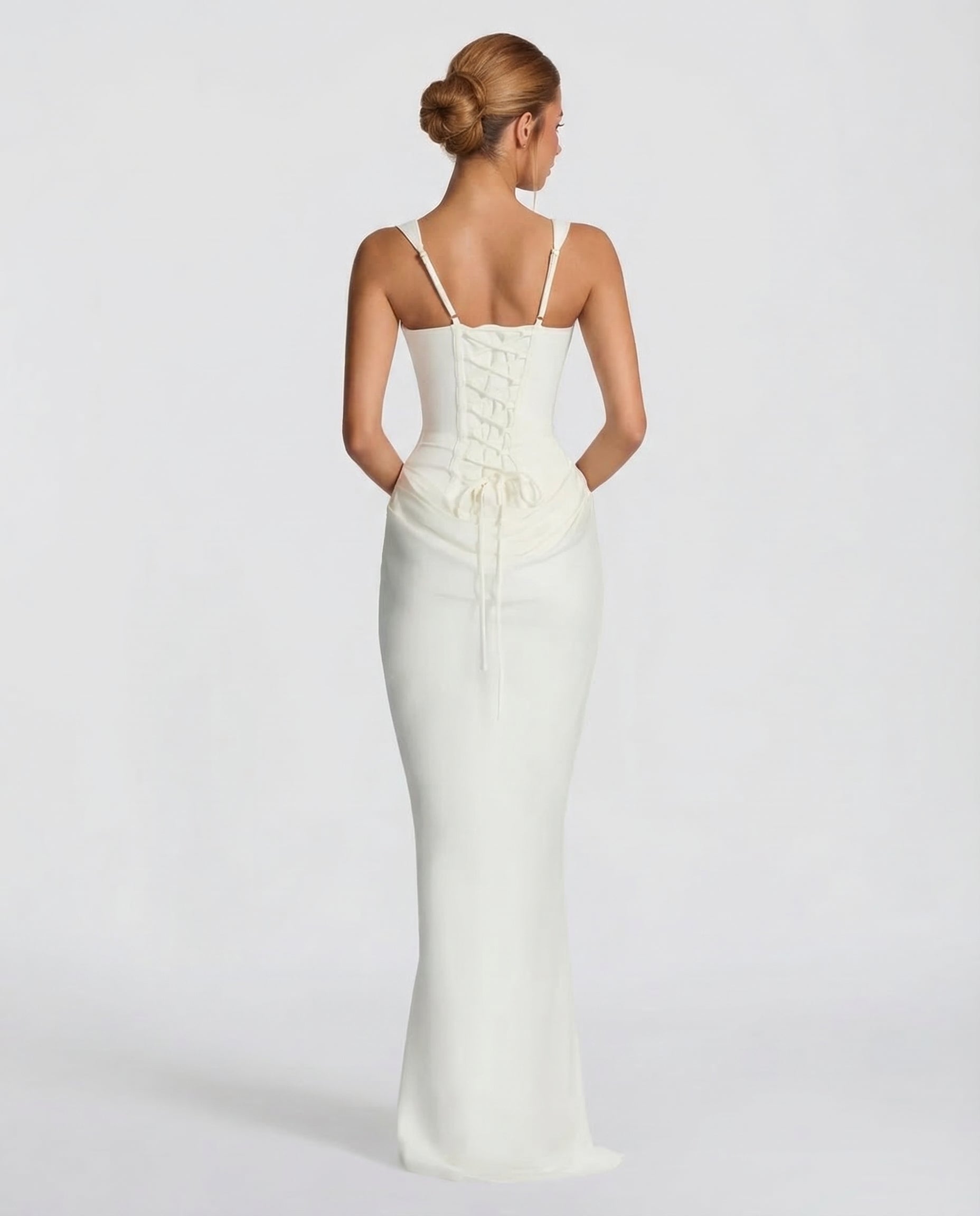 AMARA | Maxi Hourglass — The Silhouette that Stops You in Your Tracks