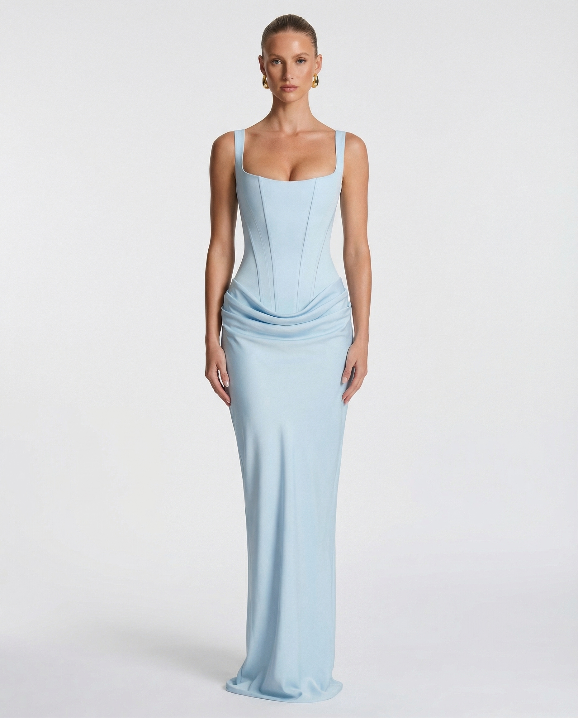 AMARA | Maxi Hourglass — The Silhouette that Stops You in Your Tracks